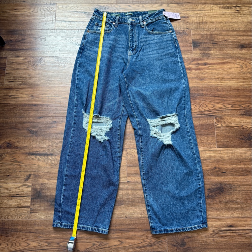 Wild Fable Women’s Baggy Super High Rise Distressed Ripped Jeans Size 8 NWT - Picture 4 of 11
